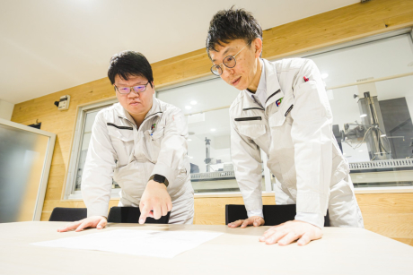 設計開発職<br>（切削事業部） | 切削・建機事業