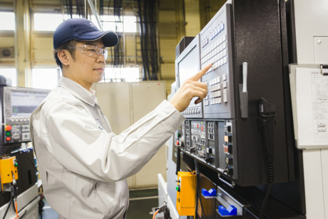 【中途】<br>機械加工又は品質管理技術者 | 中途採用